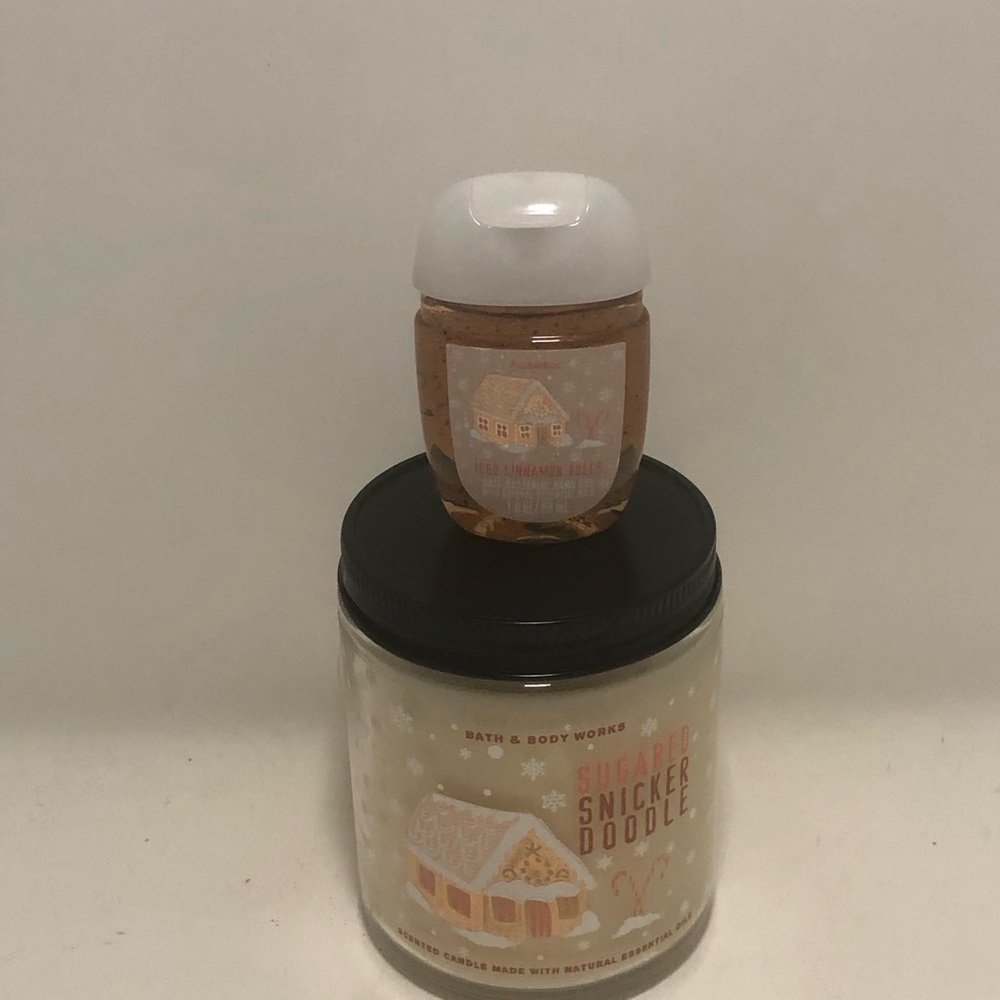 Bath & Body Works Sweet Winter Scents Candle and Pocketbac Lot